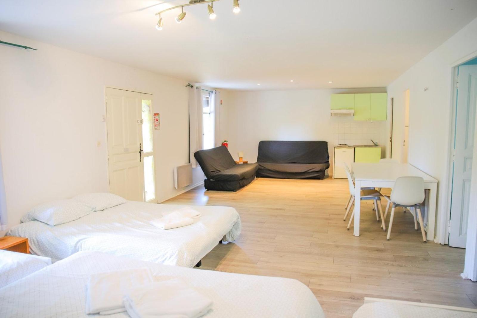 Les Cabanes Parisiennes - Chalets 1H30 From Paris - 62P Sainte-Geneviève-des-Bois Buitenkant foto