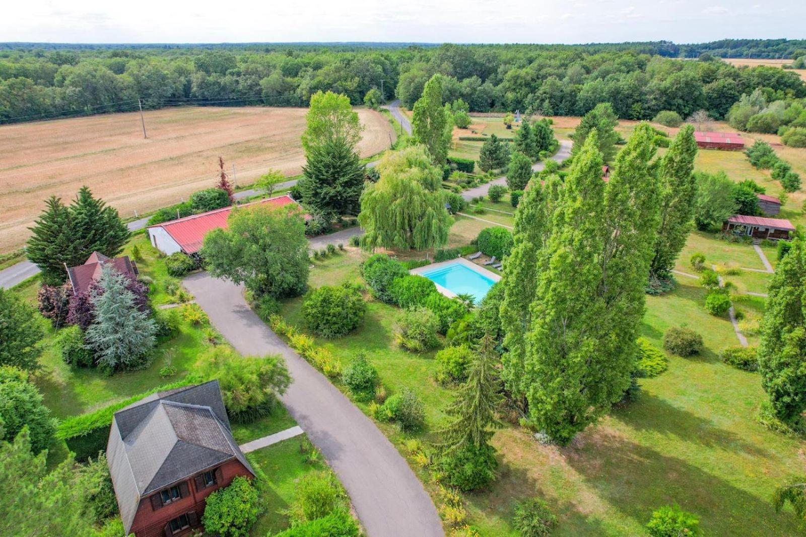 Les Cabanes Parisiennes - Chalets 1H30 From Paris - 62P Sainte-Geneviève-des-Bois Buitenkant foto