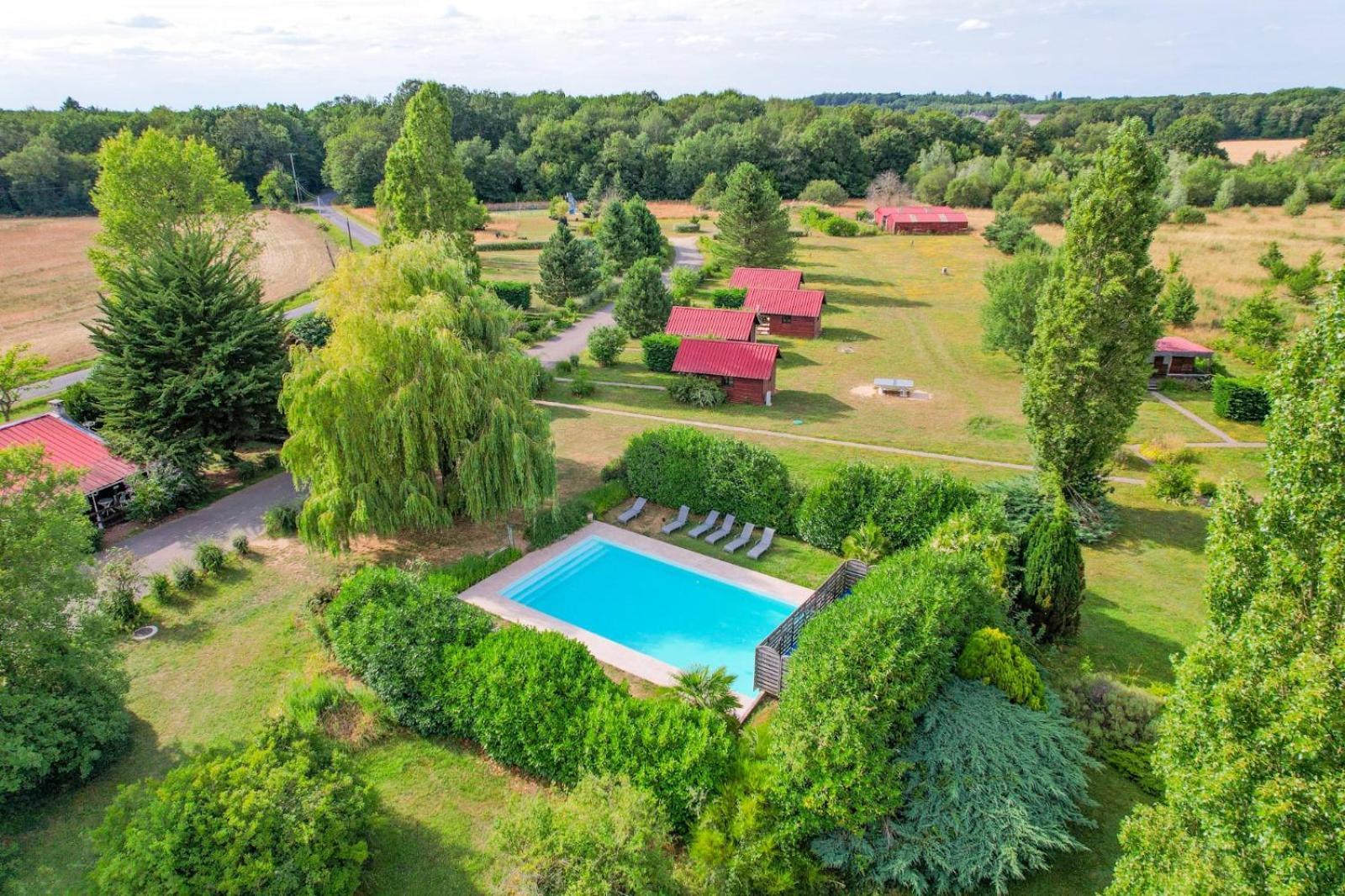Les Cabanes Parisiennes - Chalets 1H30 From Paris - 62P Sainte-Geneviève-des-Bois Buitenkant foto